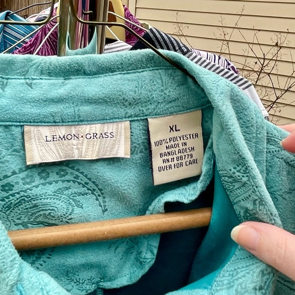 Seafoam button-down shirt, soft suede feel, paisley pattern - Picture 2 of 4